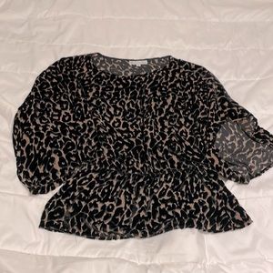 Elliot Lauren Vintage - Leopard Velvet Blouse with flowy open sleeves - Small